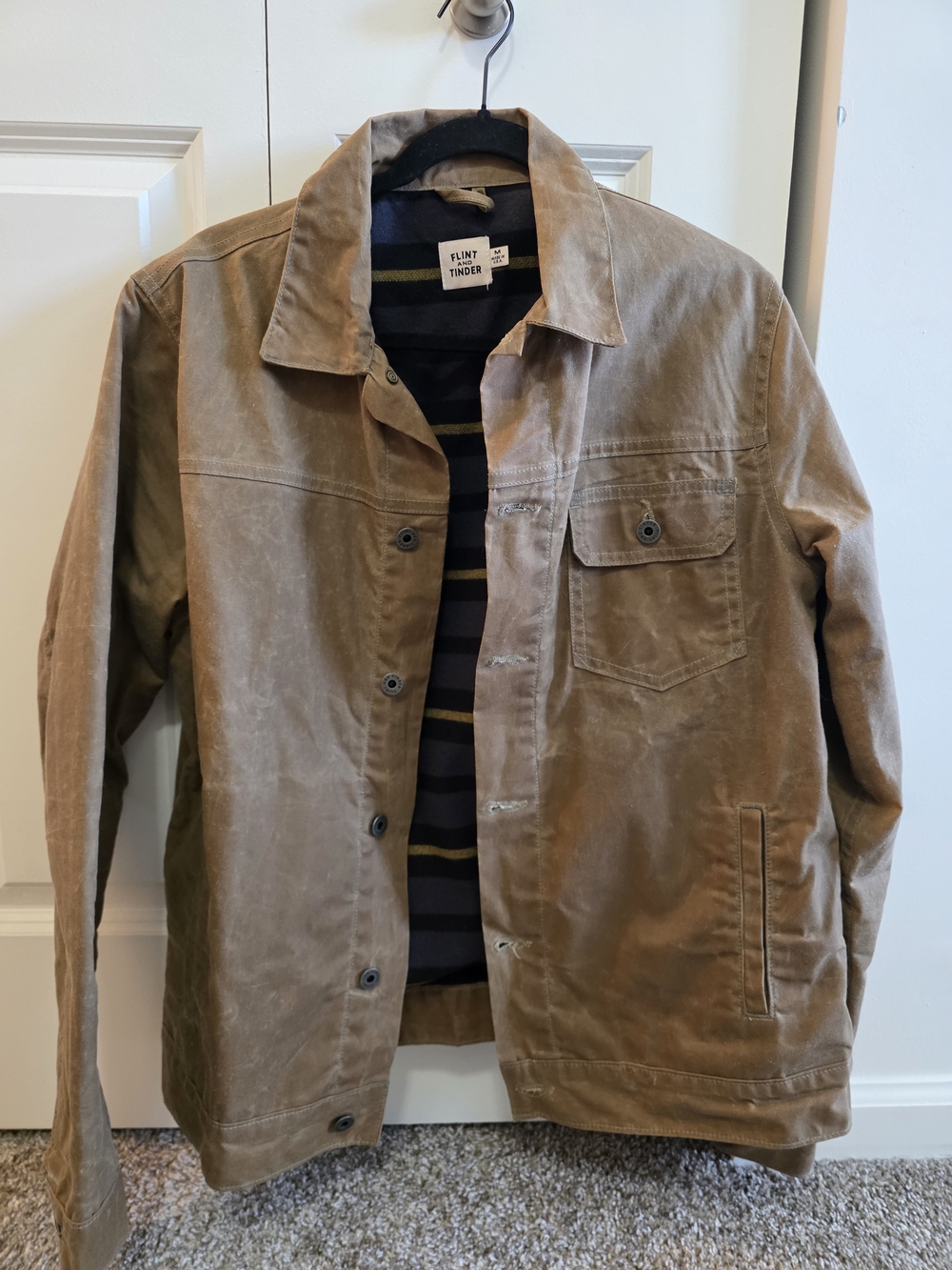 Flint and Tinder Men's Field Tan Waxed Trucker Jacket Lined - Medium
